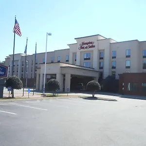 hampton-inn-suites-norfolk-airport.williamsburghotelsusa.com/