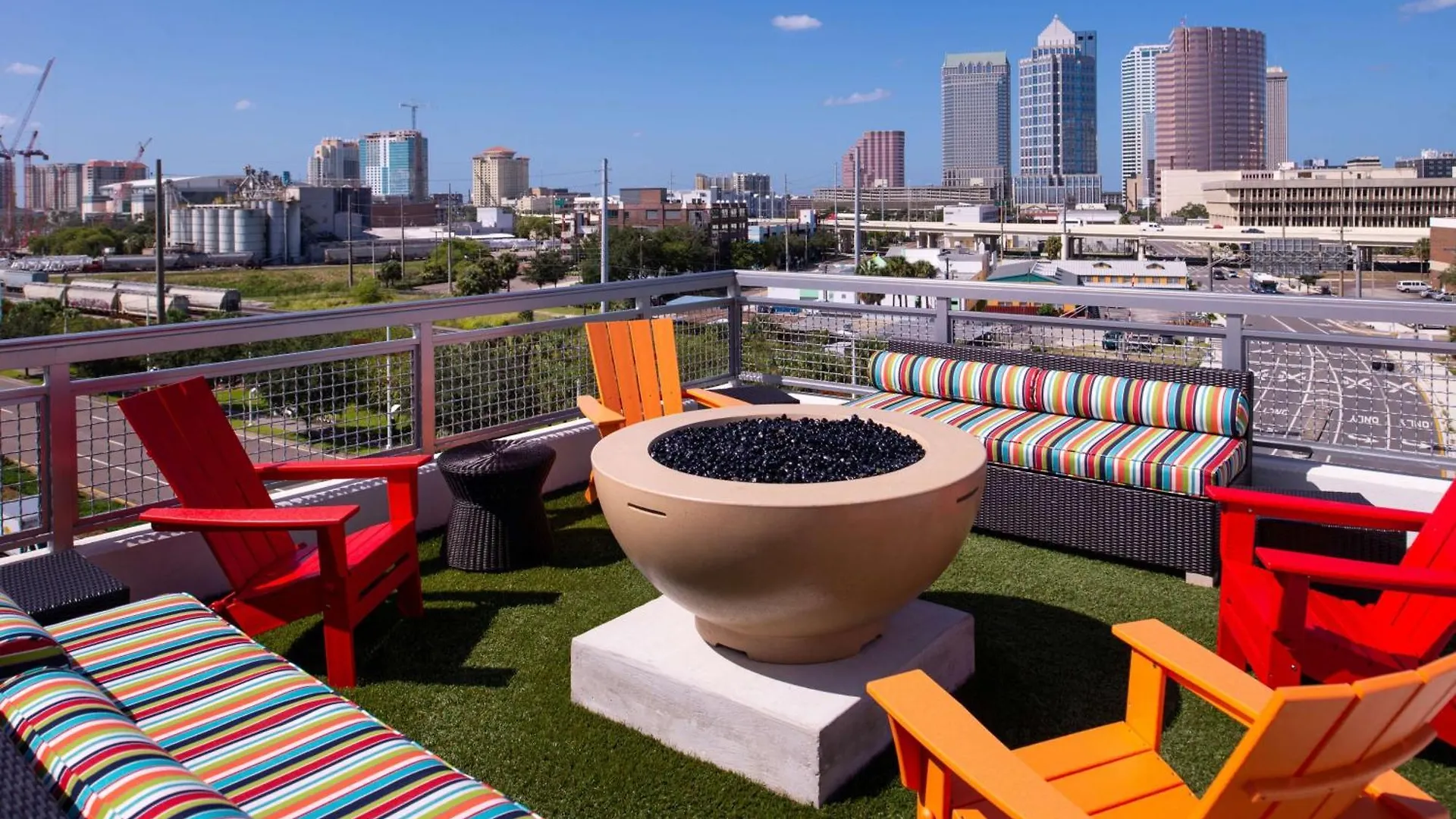 Home2 Suites By Hilton Tampa Downtown Channel District Hotel